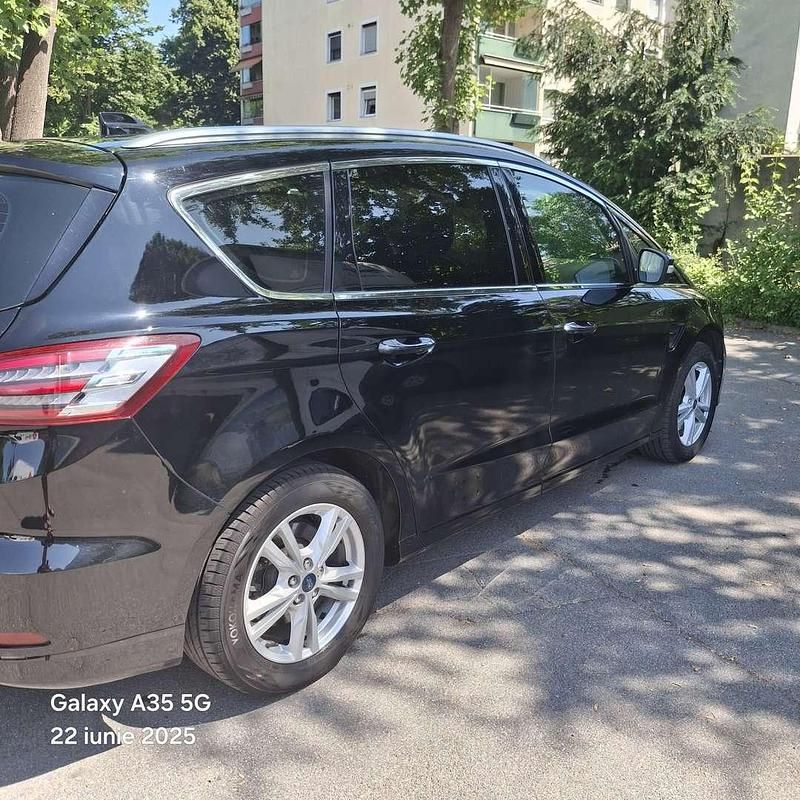 Gebraucht Ford S-MAX Titanium 150 PS (110 kW) 2019 Van / Kleinbus