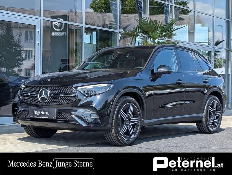 Gebraucht Mercedes GLC220 197 PS (144 kW) 2025 Schwarz SUV