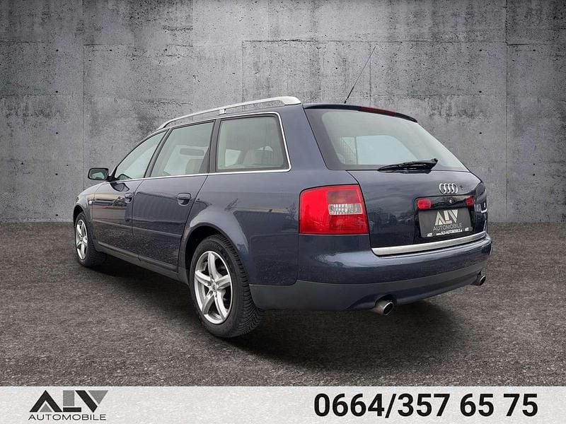 Gebraucht Audi A6 170 PS (125 kW) 2002 Blau Kombi