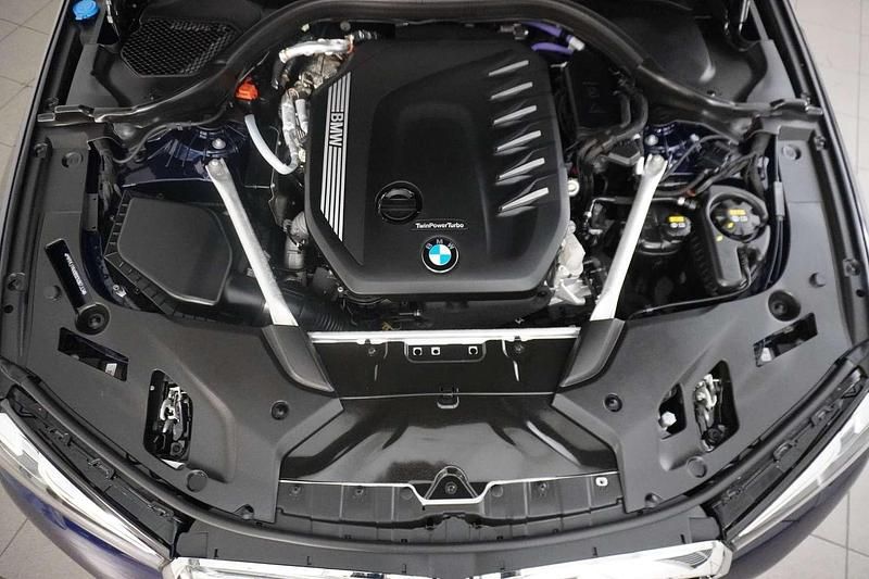 Gebraucht BMW 530 Efficient Dynamics 286 PS (210 kW) 2022 Blau Limousine