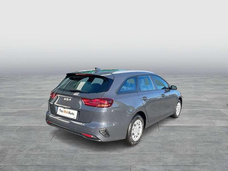 Neu Kia Ceed Sportswagon 101 PS (74 kW) 2025 Grau Kombi
