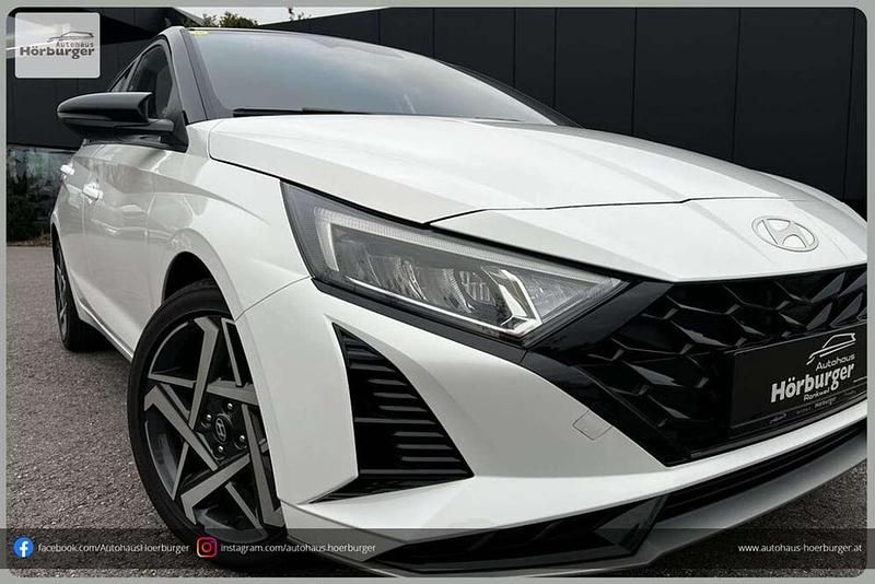 Weiß Gebraucht 2024 Hyundai i20 Limousine | € 23.350 (Fairer Preis) - Bild 1/4