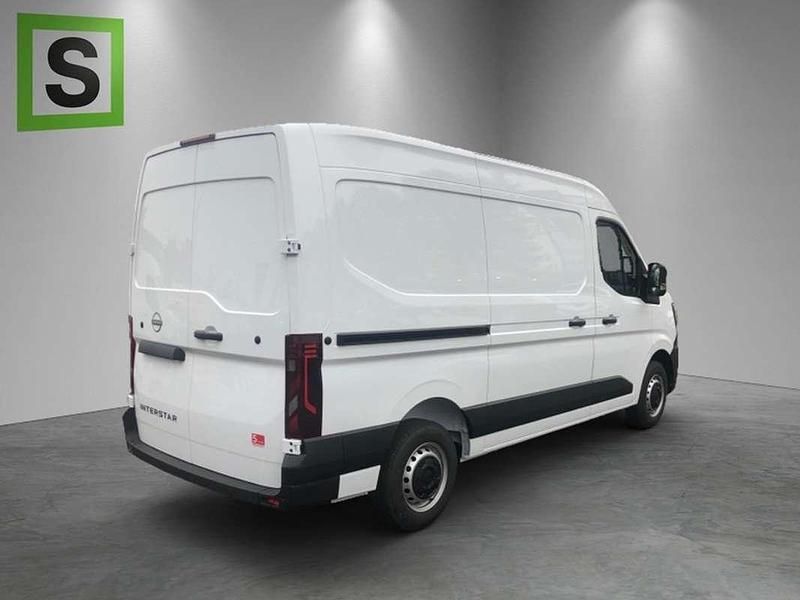 Gebraucht Nissan Interstar N-Connecta 131 PS (96 kW) 2024 Weiß Van