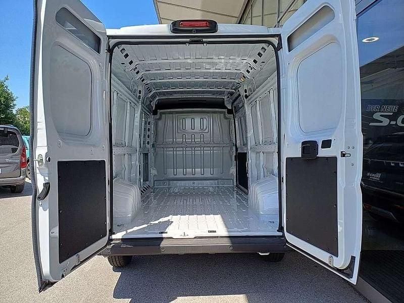 Neu Opel Movano Basis 140 PS (102 kW) 2025 Weiß Van