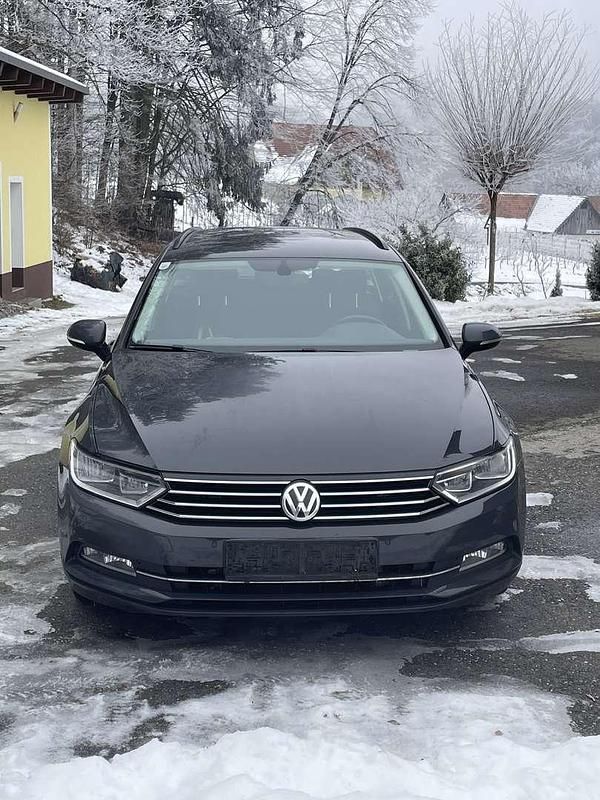Gebraucht VW Passat Trendline 120 PS (88 kW) 2014 Kombi