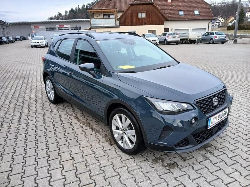Neu Seat Arona Reference 95 PS (69 kW) 2025 Blau SUV