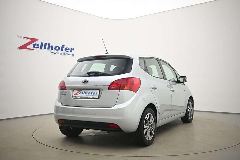 Gebraucht Kia Venga Silver 124 PS (91 kW) 2018 Silber Kleinwagen