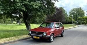 Rot Gebraucht 1983 VW Golf Limousine | € 12.500 - Bild 1/4