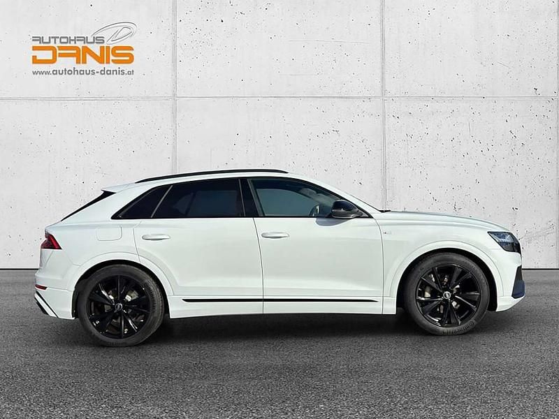 Gebraucht Audi Q8 S-line plus 286 PS (210 kW) 2019 Weiß SUV