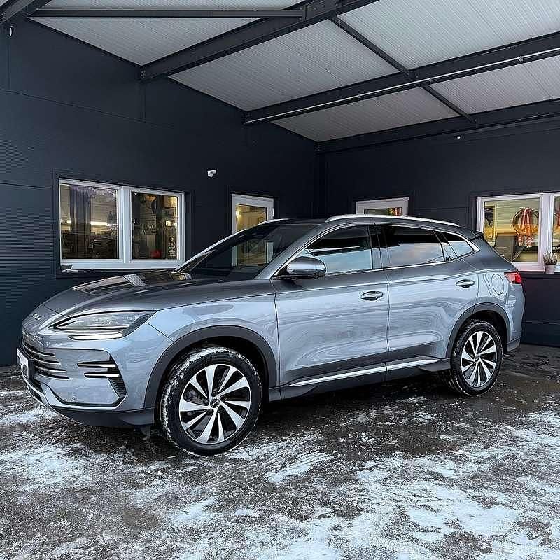 Neu BYD Seal U Boost 133 PS (97 kW) 2025 Grau SUV