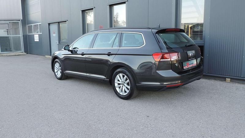 Gebraucht VW Passat Business 150 PS (110 kW) 2020 Grau Kombi