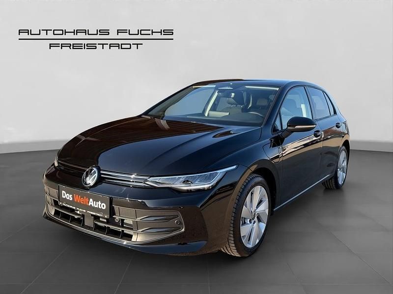 Neu VW Golf VIII 204 PS (150 kW) 2026 Schwarz metallic Limousine