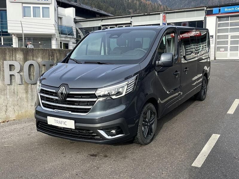 Neu Renault Trafic Techno 150 PS (110 kW) 2025 Van / Kleinbus