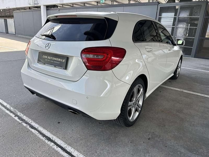 Gebraucht Mercedes A180 122 PS (89 kW) 2014 Weiß Limousine