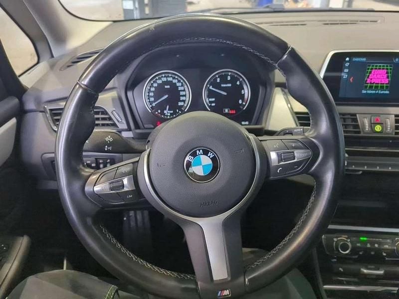 Gebraucht BMW 218 Gran Tourer Sport Line 150 PS (110 kW) 2022 Weiß Van / Kleinbus