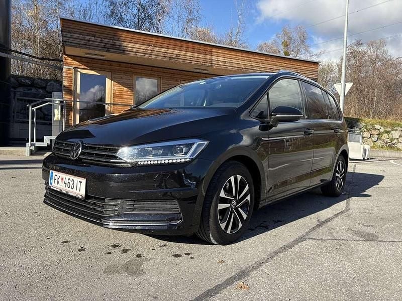 Gebraucht VW Touran Comfortline 150 PS (110 kW) 2021 Van / Kleinbus