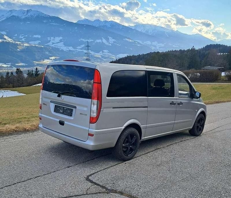 Gebraucht Mercedes Vito 136 PS (100 kW) 2014 Grau Van