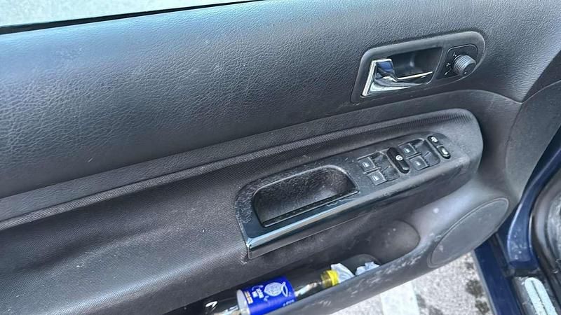 Gebraucht VW Golf IV 90 PS (66 kW) 2000 Blau Kombi