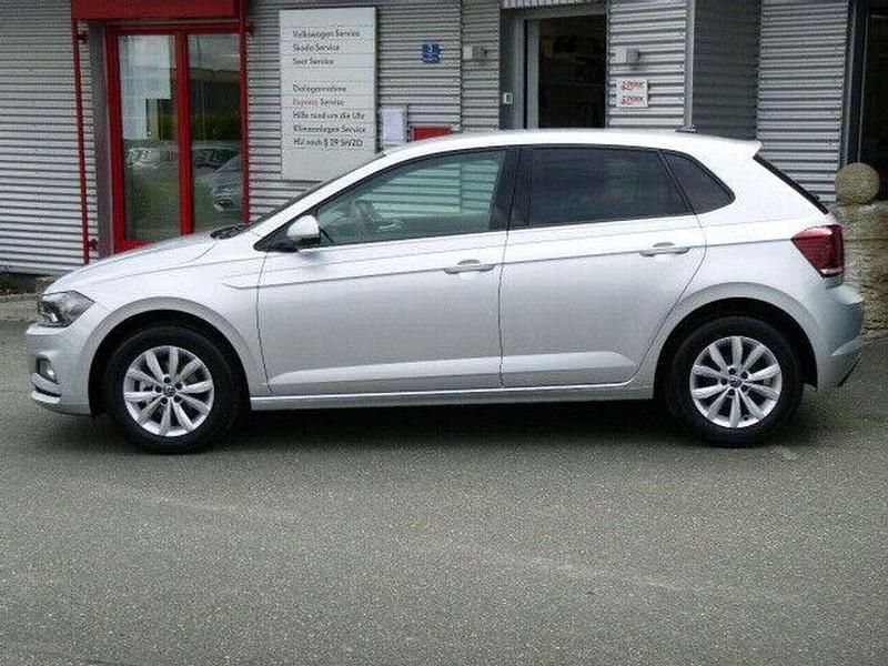 Gebraucht VW Polo Highline 95 PS (69 kW) 2021 Silber Kleinwagen