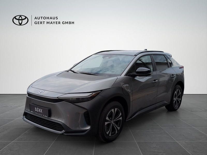 Gebraucht Toyota bZ4X 150 kW (204 PS) 2023 Grün SUV