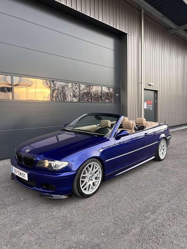 Gebraucht BMW 325 M Sport 192 PS (141 kW) 2004 Blau Kleinwagen