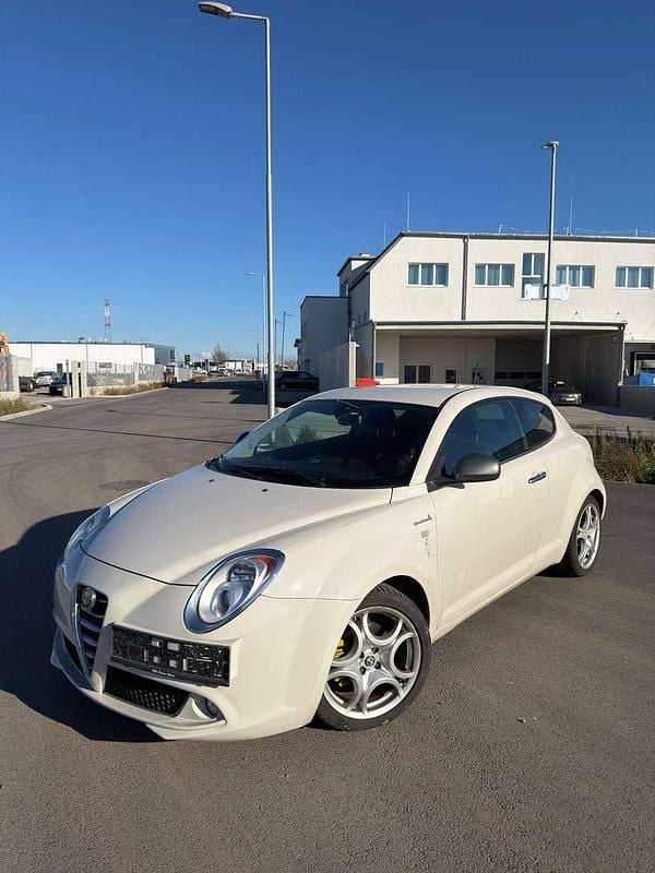 Gebraucht 2012 Alfa Romeo MiTo Distinctive Kleinwagen | € 6.999 - Bild 1/4