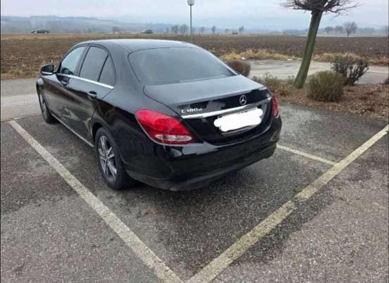 Gebraucht Mercedes C180 Classic 122 PS (89 kW) 2019 Limousine