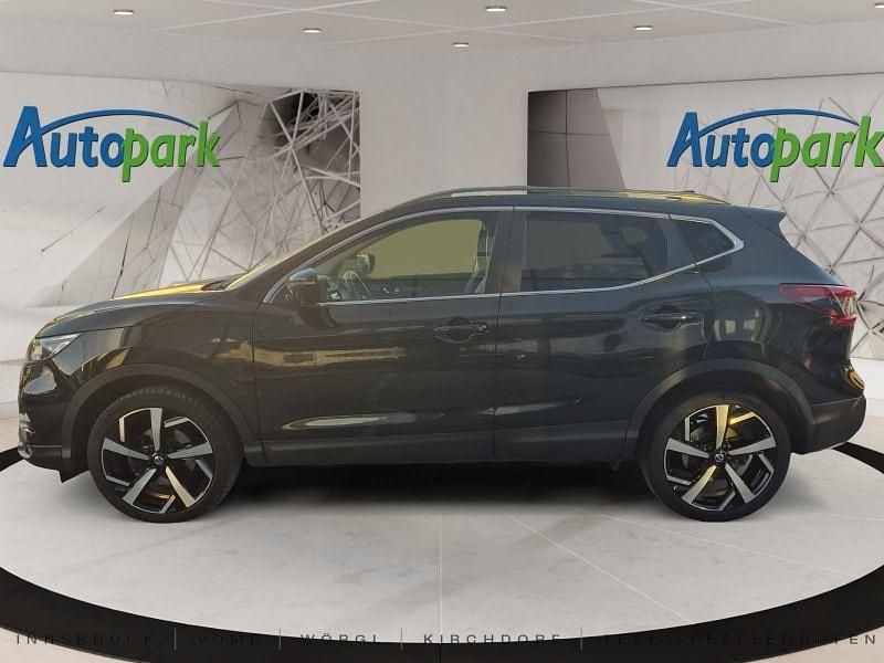 Gebraucht Nissan Qashqai Tekna 116 PS (85 kW) 2019 Schwarz SUV