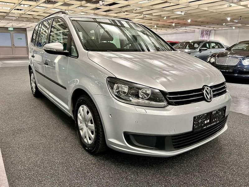 Gebraucht VW Touran 105 PS (77 kW) 2014 Silber Van / Kleinbus