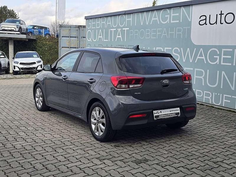 Gebraucht Kia Rio Gold 120 PS (88 kW) 2021 Grau Limousine