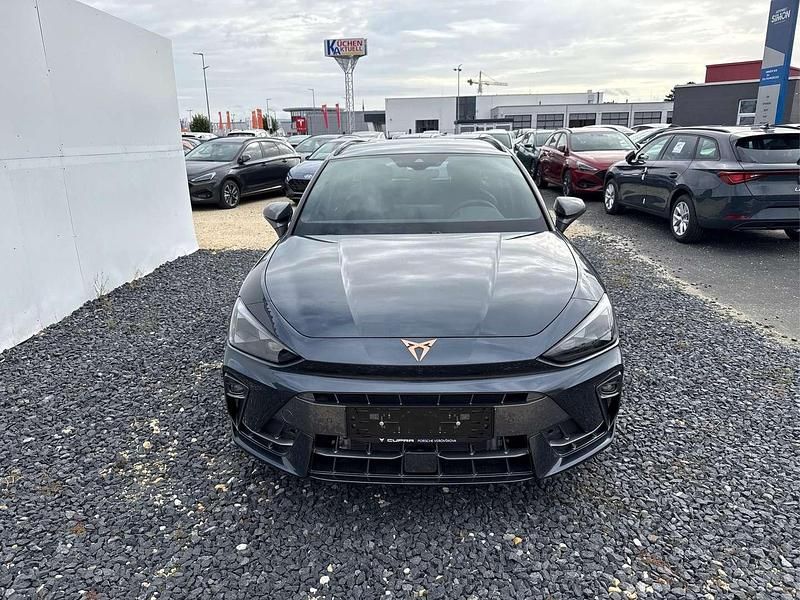 Neu Cupra Leon 150 PS (110 kW) 2025 Grau Kombi