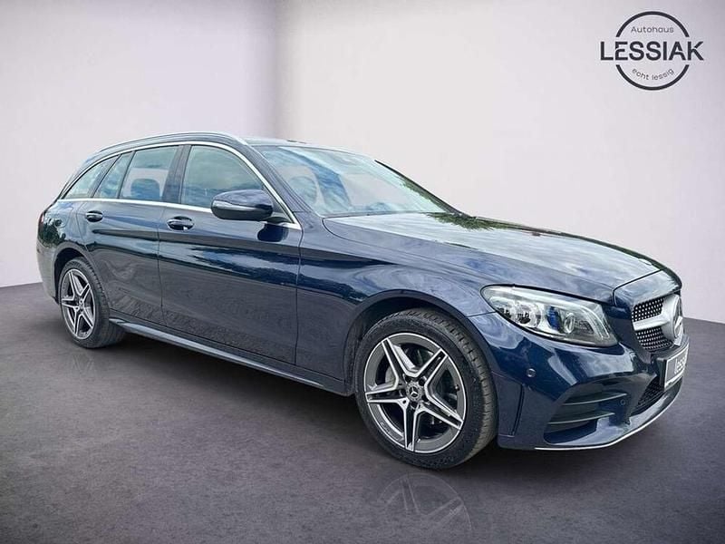 Gebraucht Mercedes 220 AMG 194 PS (142 kW) 2019 Blau Kombi