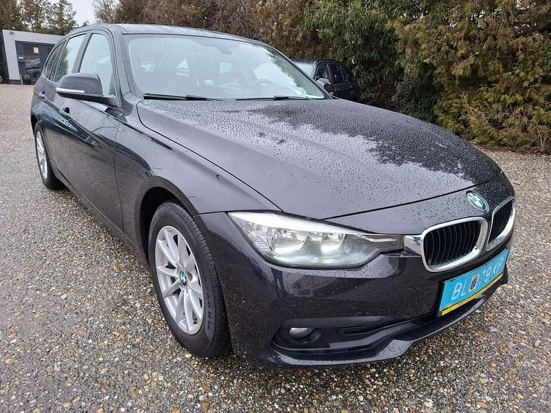 Gebraucht BMW 316 Advantage 116 PS (85 kW) 2015 Schwarz Kombi