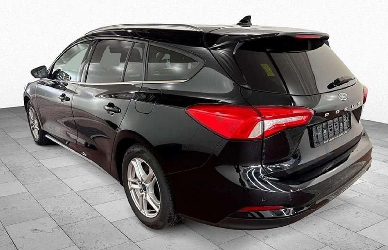 Gebraucht Ford Focus Cool & Connect 120 PS (88 kW) 2021 Schwarz Kombi