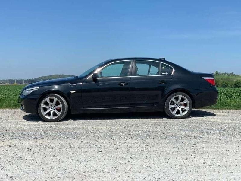 Schwarz Gebraucht 2009 BMW 525 Limousine | € 6.500 (Guter Preis) - Bild 1/4