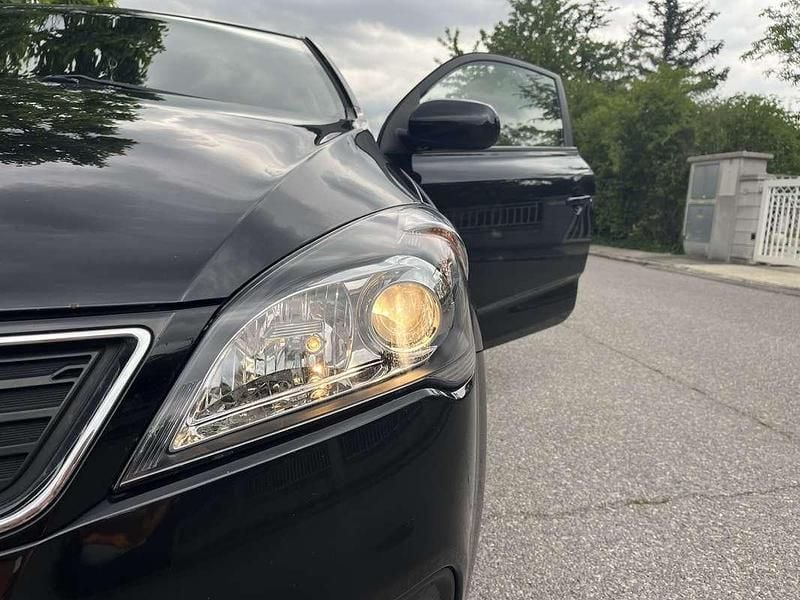 Gebraucht Kia ProCeed 90 PS (66 kW) 2012 Schwarz Kleinwagen