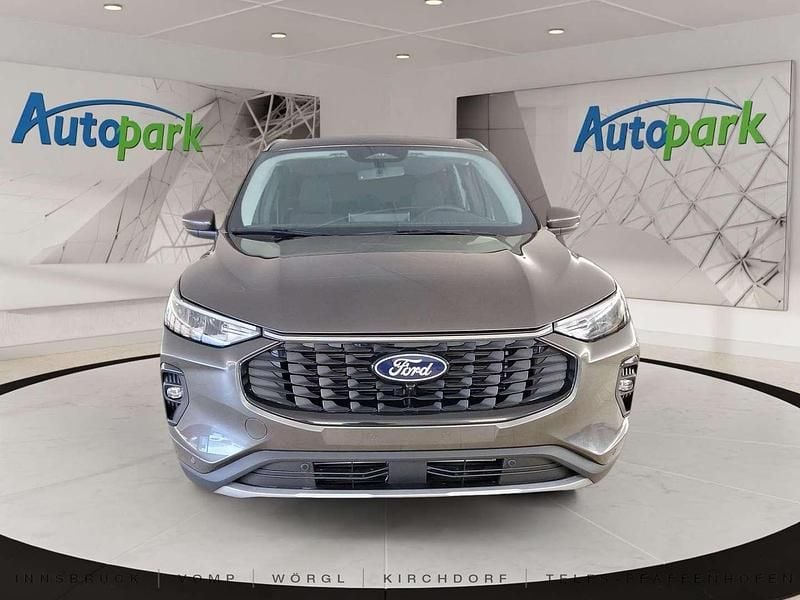 Gebraucht Ford Kuga Titanium 186 PS (136 kW) 2025 Grau SUV