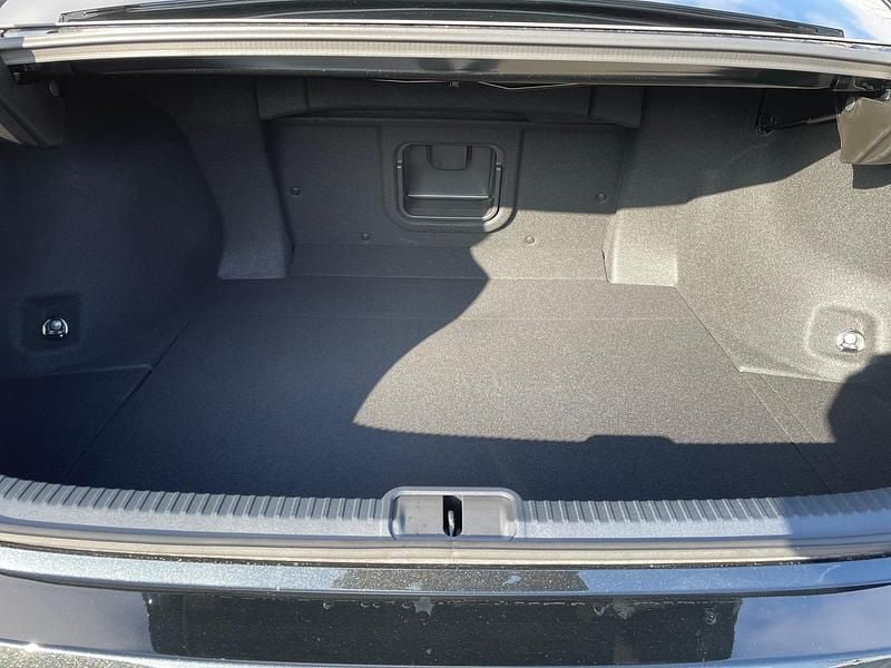 Neu Lexus ES300H Business Edition 178 PS (130 kW) 2026 Schwarz Limousine