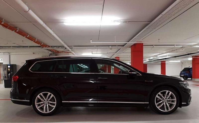 Gebraucht VW Passat Elegance 190 PS (139 kW) 2020 Schwarz Kombi