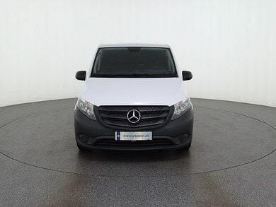 Gebraucht Mercedes Vito 163 PS (119 kW) 2023 Weiß Van