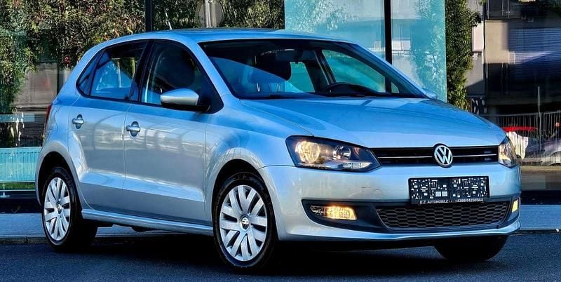 Gebraucht VW Polo Comfortline 90 PS (66 kW) 2009 Grau Kleinwagen