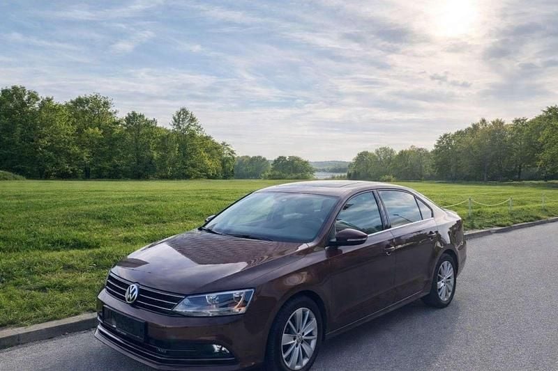 Gebraucht 2016 VW Jetta Highline Limousine | € 8.900 - Bild 1/4