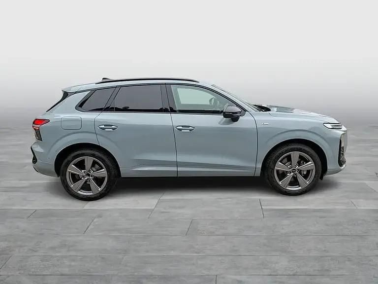 Gebraucht Audi Q3 S-Line 150 PS (110 kW) 2026 Mittelgrau  metallicperleffekt SUV