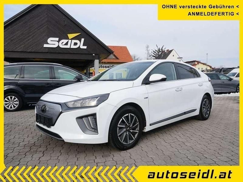 Gebraucht Hyundai Ioniq 100 kW (136 PS) 2021 Weiß Kleinwagen