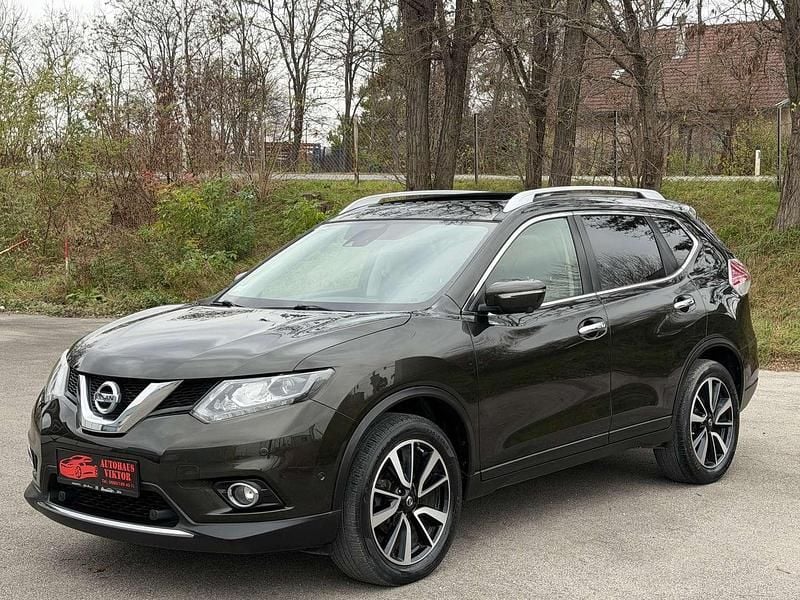 Grün Gebraucht 2016 Nissan X-Trail Tekna SUV | € 14.990 (Fairer Preis) - Bild 1/4