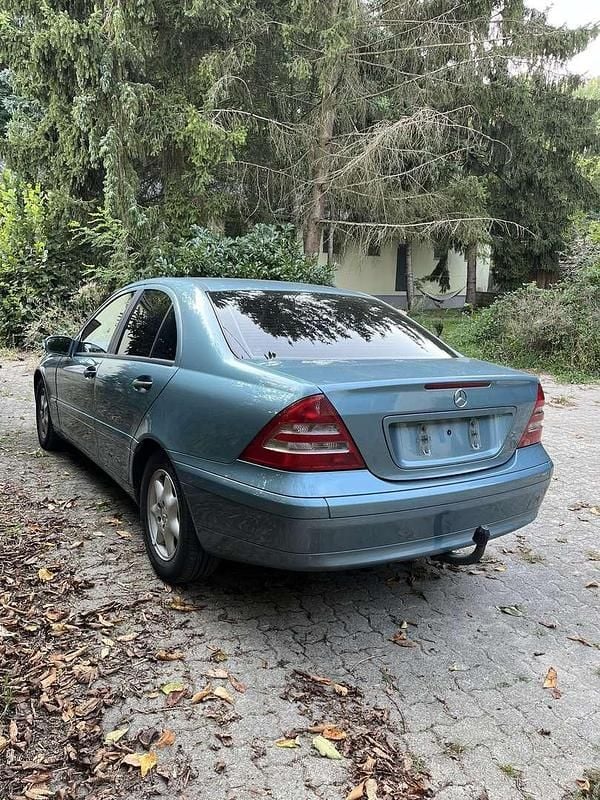 Gebraucht Mercedes C200 Classic 116 PS (85 kW) 2001 Limousine