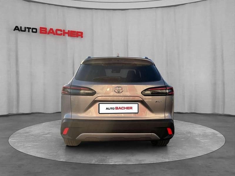 Gebraucht Toyota Corolla Cross Active 133 PS (97 kW) 2025 Silber SUV