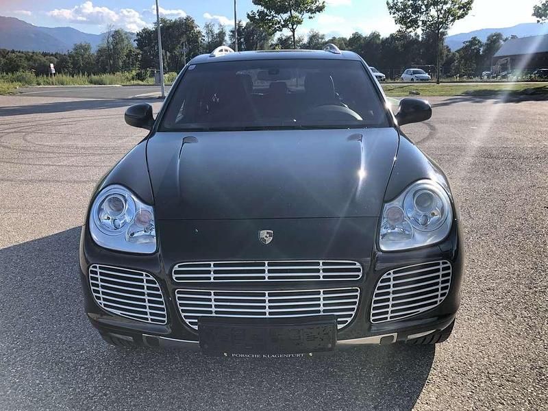 Schwarz Gebraucht 2003 Porsche Cayenne Turbo SUV | € 8.000 - Bild 1/4