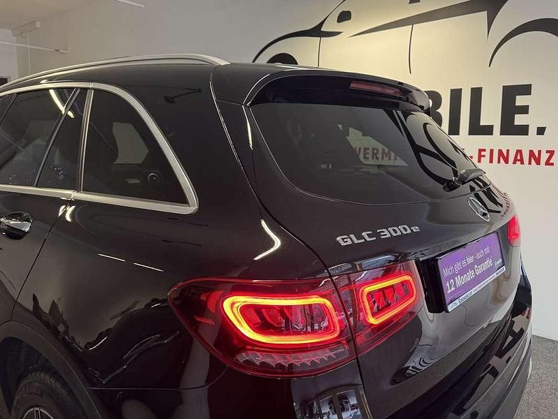 Gebraucht Mercedes GLC300e AMG line 211 PS (155 kW) 2020 SUV