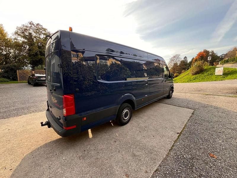 Gebraucht VW Crafter 177 PS (130 kW) 2019 Blau Van